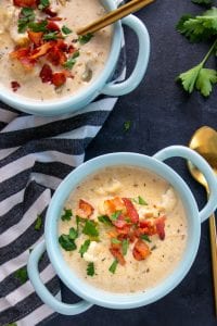 This Keto Clam Chowder recipe is on your table in under 45 minutes.